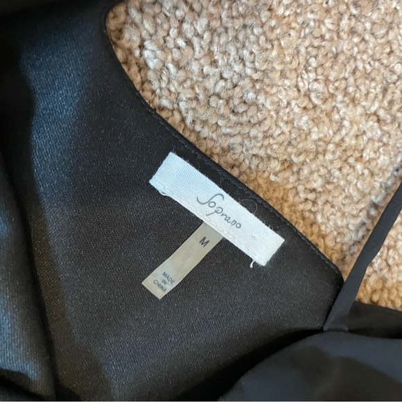 Soprano Back V cut out top, size medium - Picture 2 of 3